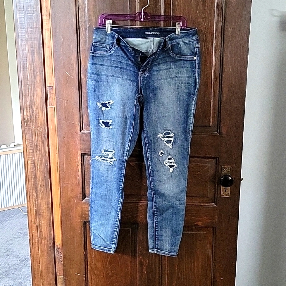 Maurices jeans